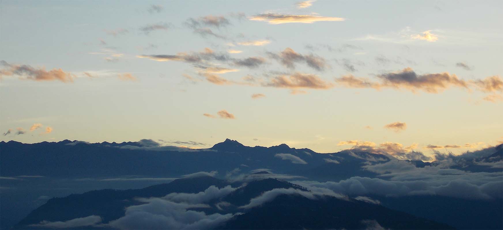 view of kanchenjunga from tinchulay rai resort